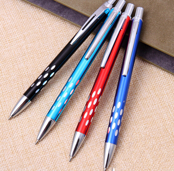 Wholesale promotional cheap blue color and red color ballpoint pen