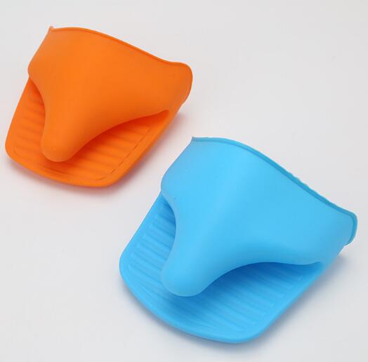 Wholesale fish mouth shape antiskid microwave oven silicone glove