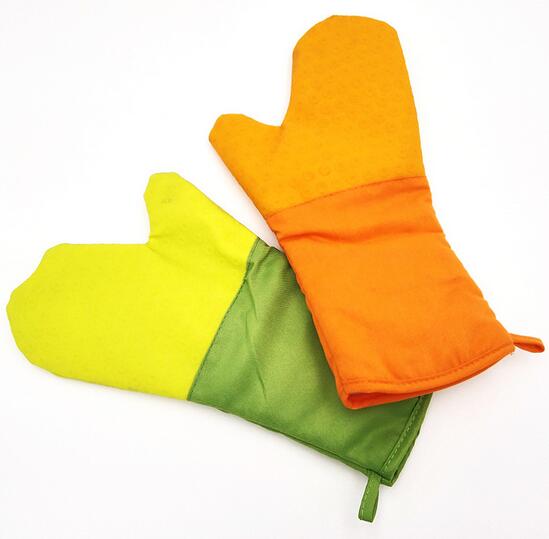 Wholesale flower design silicone bbq glove, bbq mittens