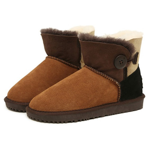 Woman in-tube genuine leather snow boots