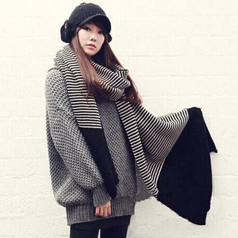 Black and white combine color woolen yarn scarf, woman neckerchief