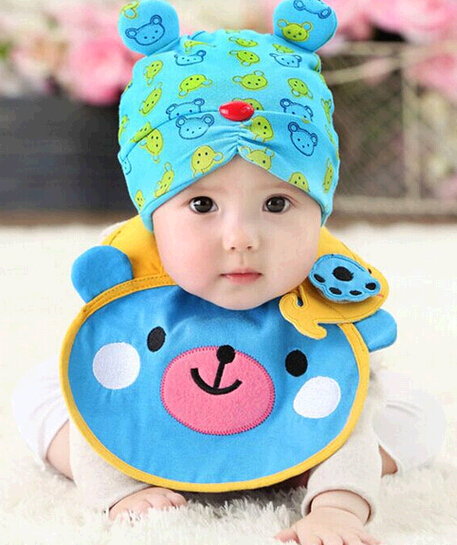 Wholesale cute cartoon baby cap and baby bibs set