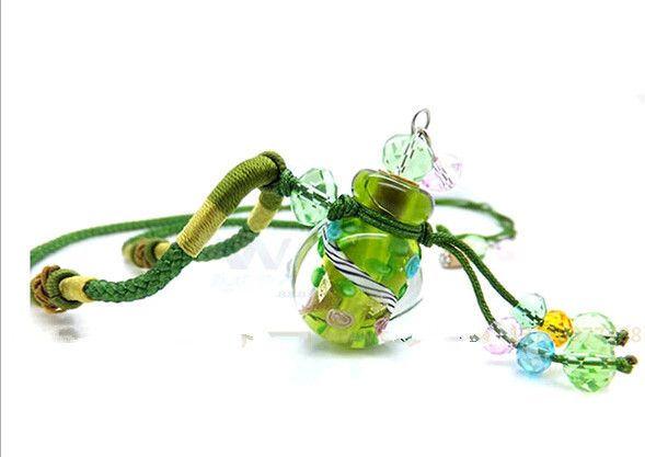 Wholesale green color murano glass essential oil diffuser necklace
