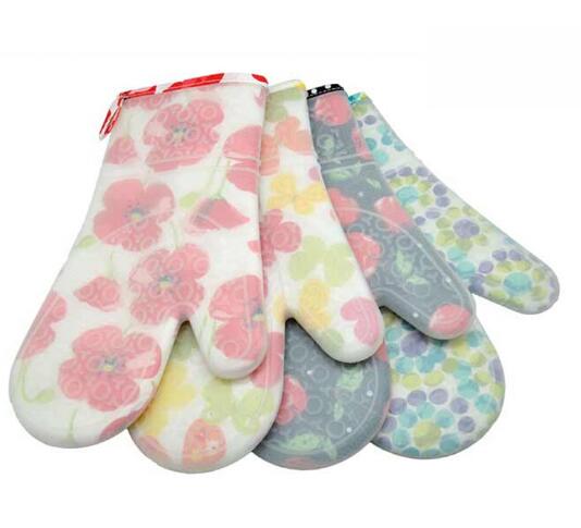 Heat Resistant Insulated Thick Flower Cloth Insulated silicone Gloves For Baking