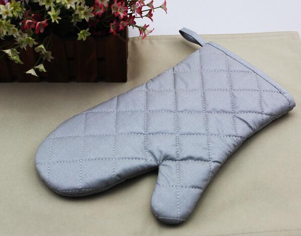 Hot sale silver cloth resitant high temperature and anti-skid silicone glove for oven microwave