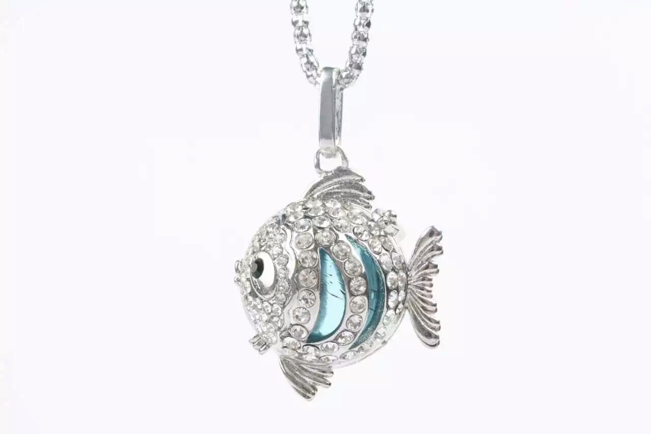 Wholesale fish shape metal pendant essencial oil diffuser inside necklace