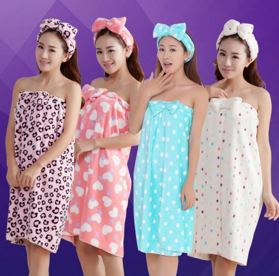 Good quality with dot flannel or fleece bathrobe dressing robe for woman