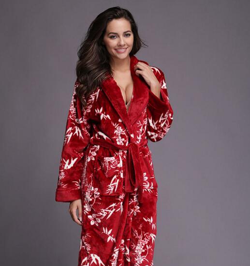 Good quality red color flannel luxury bathrobe for woman