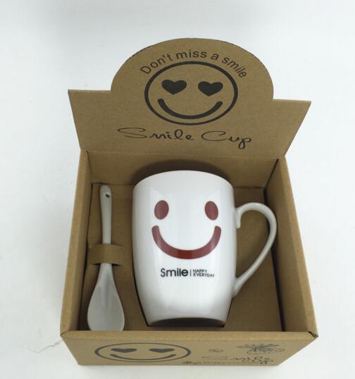 Promotional custom logo white color ceramic mug with spoon