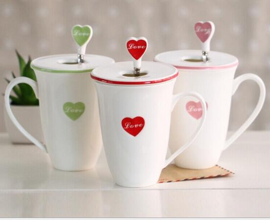 Promotional heart shape white color ceramic mug with spoon