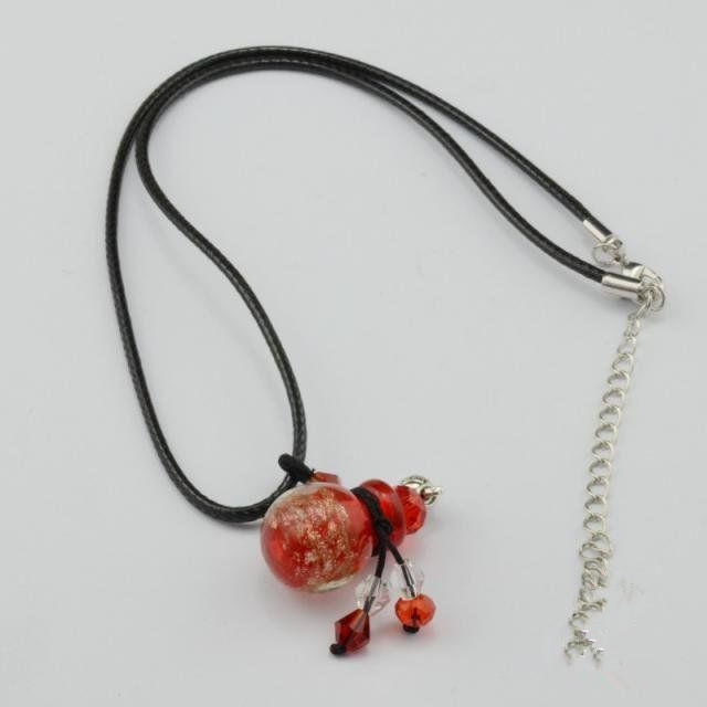 Wholesale round bottle aromatherapy inhaler diffuser necklace