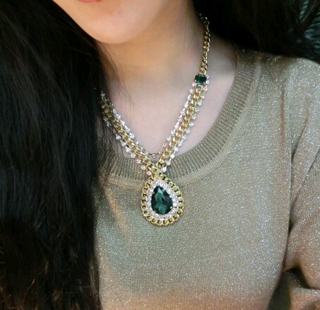 Wholesale sapphire blue diamond clavicle necklace
