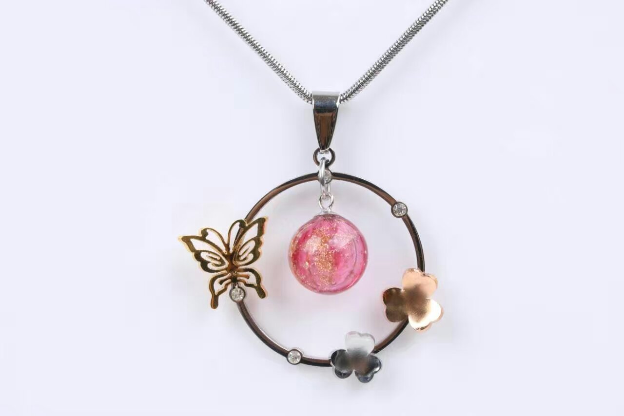 Wholesale vintage style fashional one cricle green bottle shape essencial oil necklace