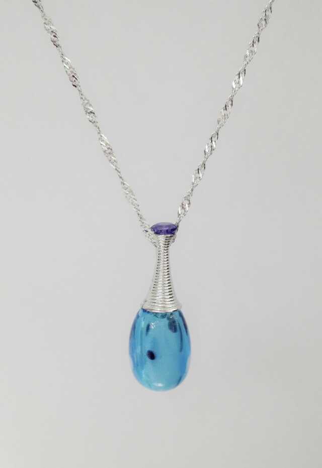 Wholesale light blue color wine bottle essencial oil diffuser necklace