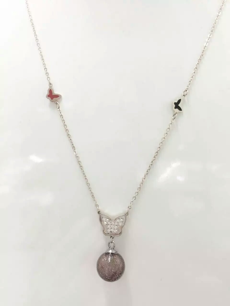 Wholesale butterfly pendant essencial oil bottle necklace