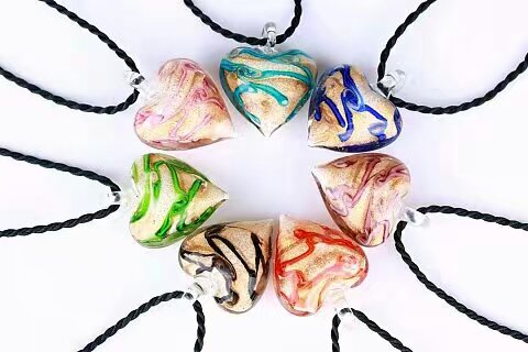 Wholesale heart shape bottle essencial oil diffuser necklace