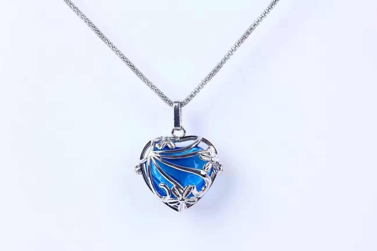Wholesale heart alloy metal frame essencial oil bottle diffuser 925 silver necklace