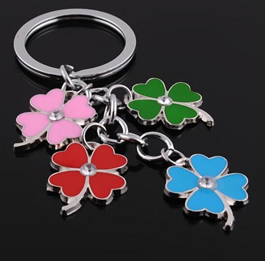 Wholesale four leaf clover shape metal keychain
