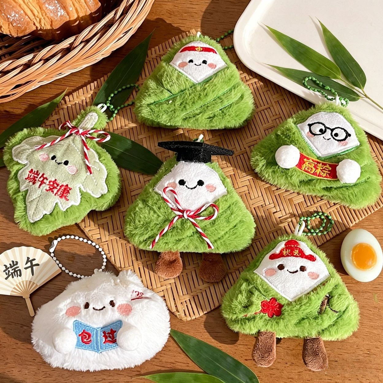 Customize fashion new PP cotton blind plush toy box